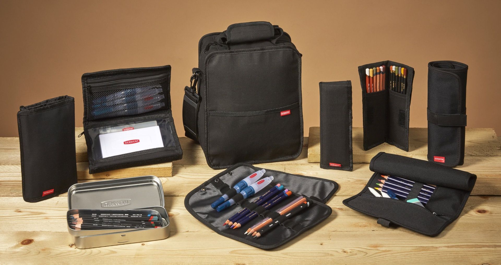 Derwent Pocket Wrap Black