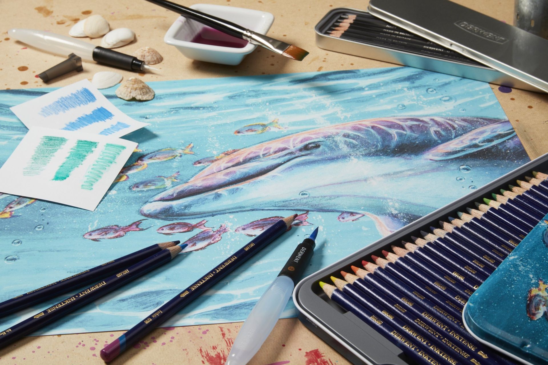 Derwent Inktense 1000 Bright blue